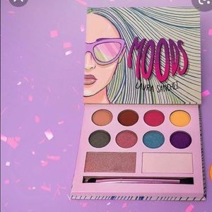 Laura Sanchez Moods Palette New